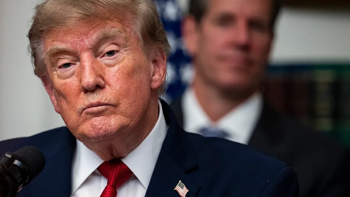 Trump valora que EEUU compre acciones de OpenAI y Anthropic