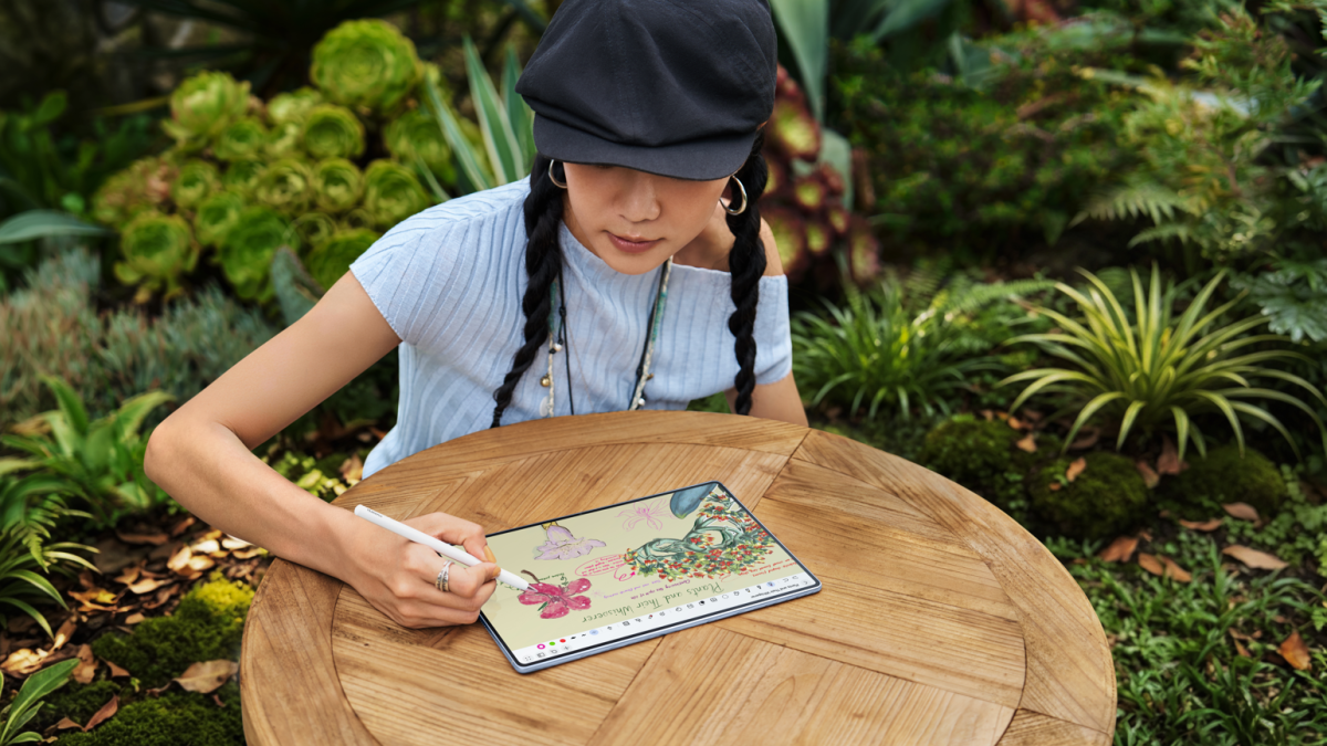 Matte-screen tablets aim to cut glare and make reading feel more like paper