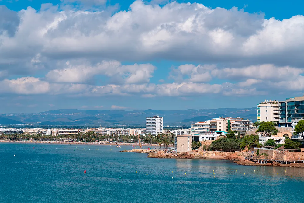 La playa de Llevant, que durante décadas promocionó a Salou como la "playa de Europa".