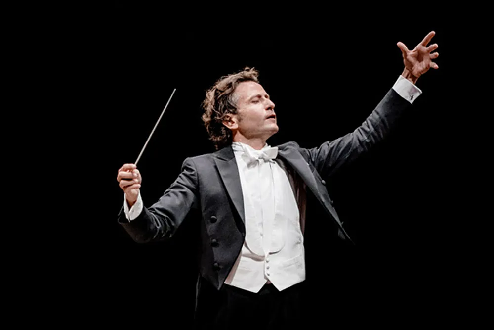 Gustavo Gimeno (Valencia, 1976) es director musical del Teatro Real.