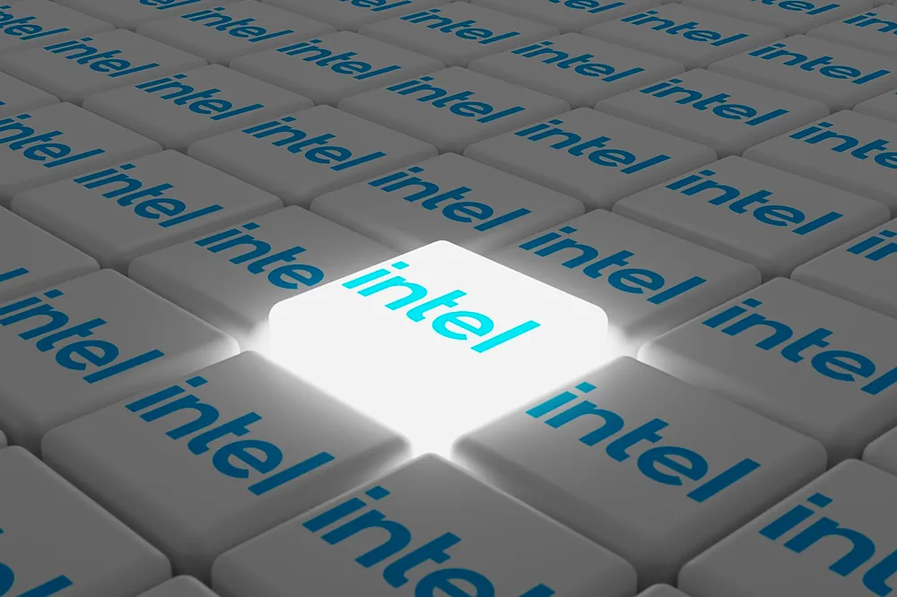 Softbank ha incorporado a su cartera tecnológica a Intel. El grupo japonés es propietario del británico Arm y cuenta con par