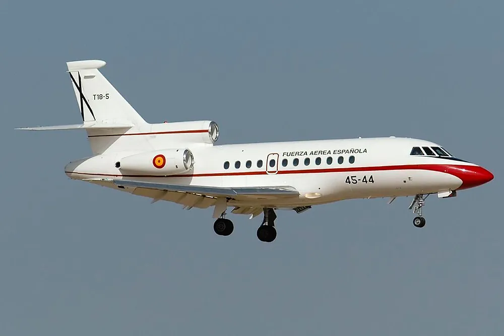 Uno de los Dassault Falcon 900 del Ejército del Aire español
