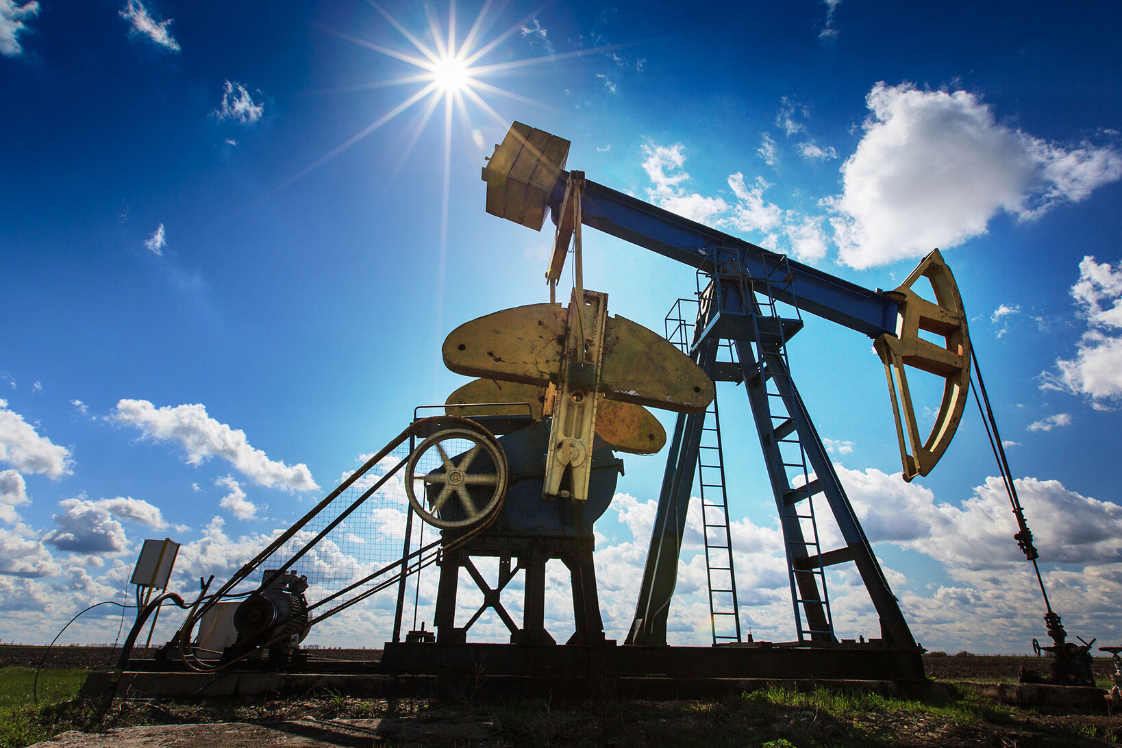 Pozo de petróleo.