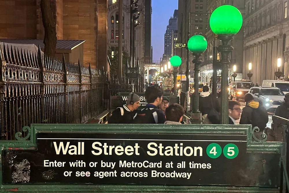 El S&P 500 y el Nasdaq baten récords históricos pese a la crisis de los bonos.