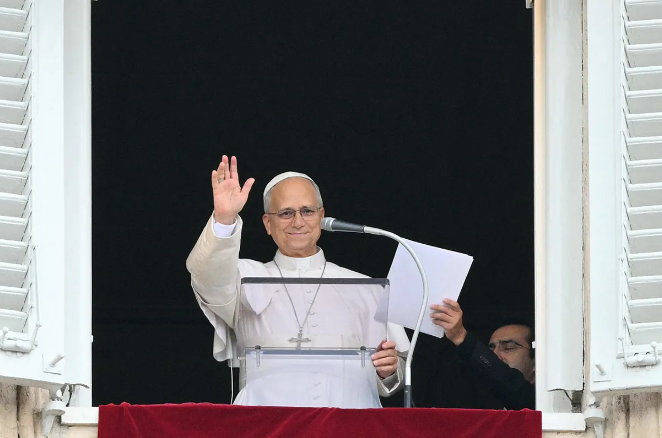 El Papa León XIV reaparece en el rezo del Ángelus.