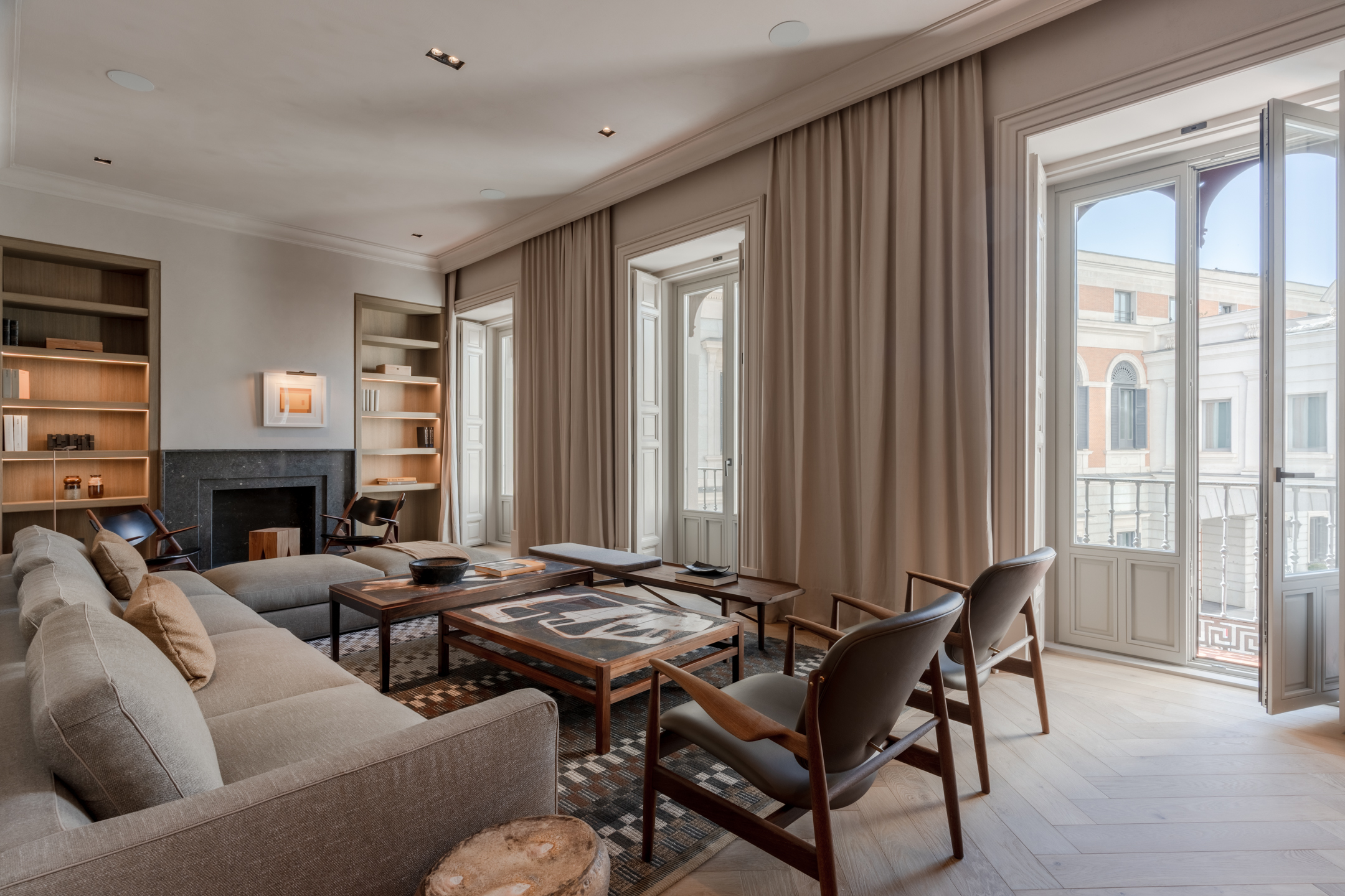 Salón de un proyecto nuevo en la calle Zorrilla, en el barrio de Huertas-Cortés.