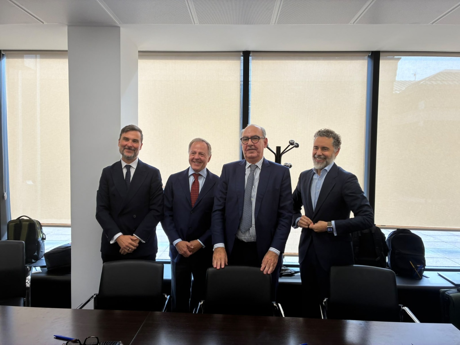 (I-D): Enrique López, CEO de Amper; Carlos Carbó, presidente ejecutivo y socio fundador de Nazca; Juan Ferro, director general de Teltronic, e Ignacio Portela, socio director de Nazca.